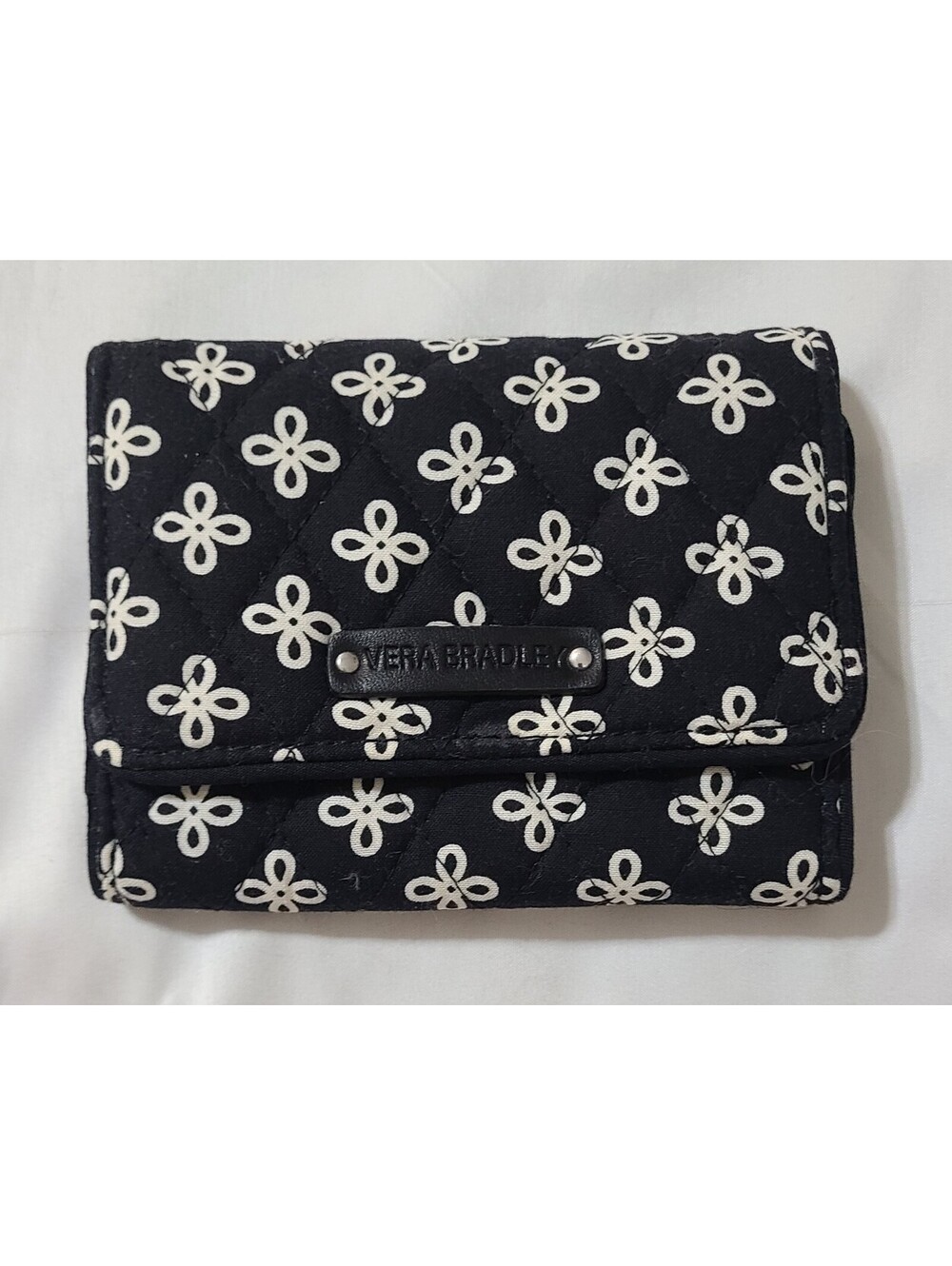 Vera Bradley Petite Trifold Wallet  Womens Sz Small Geometric Print Retired EUC